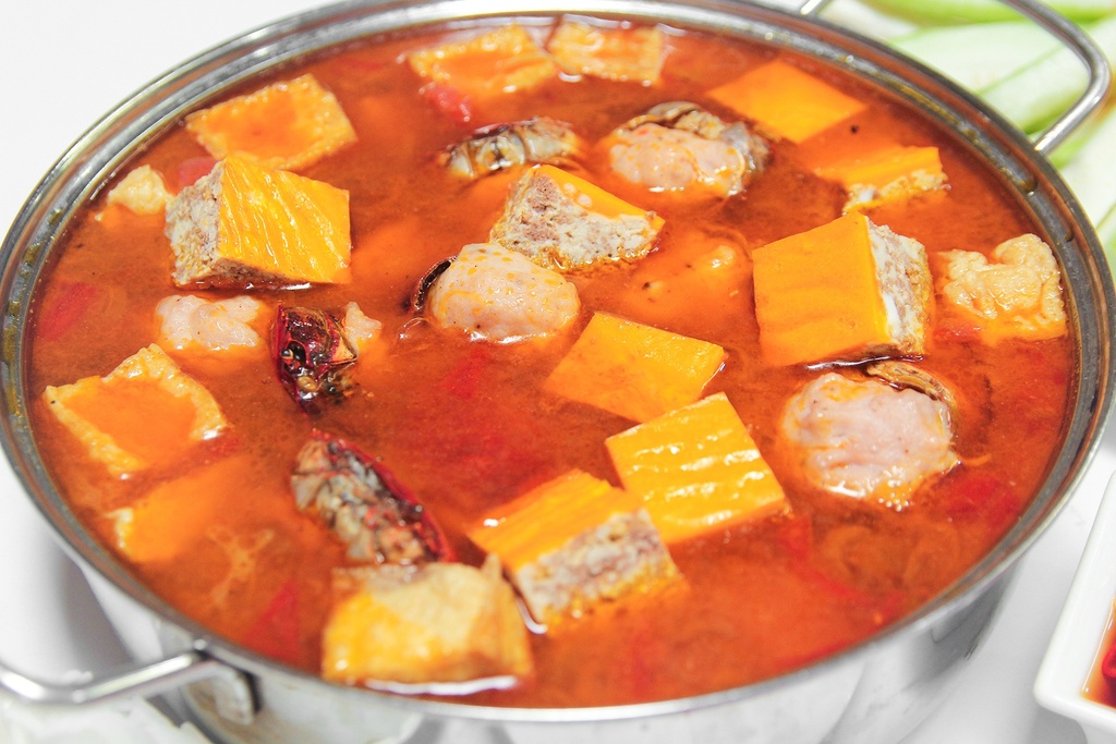 LẨU RIÊU CUA BẮP BÒ